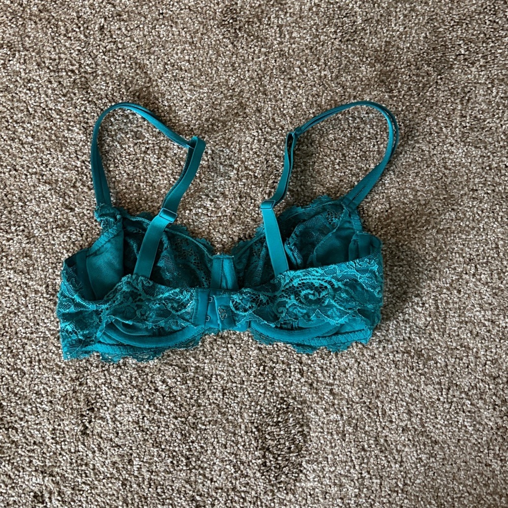 Simone Perele Lace Green Bra - Picture 2 of 3